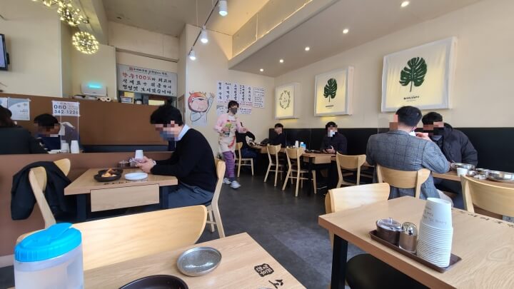 정든한우-소머리국밥-내부-분위기-2