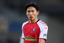 미드필더 정우영