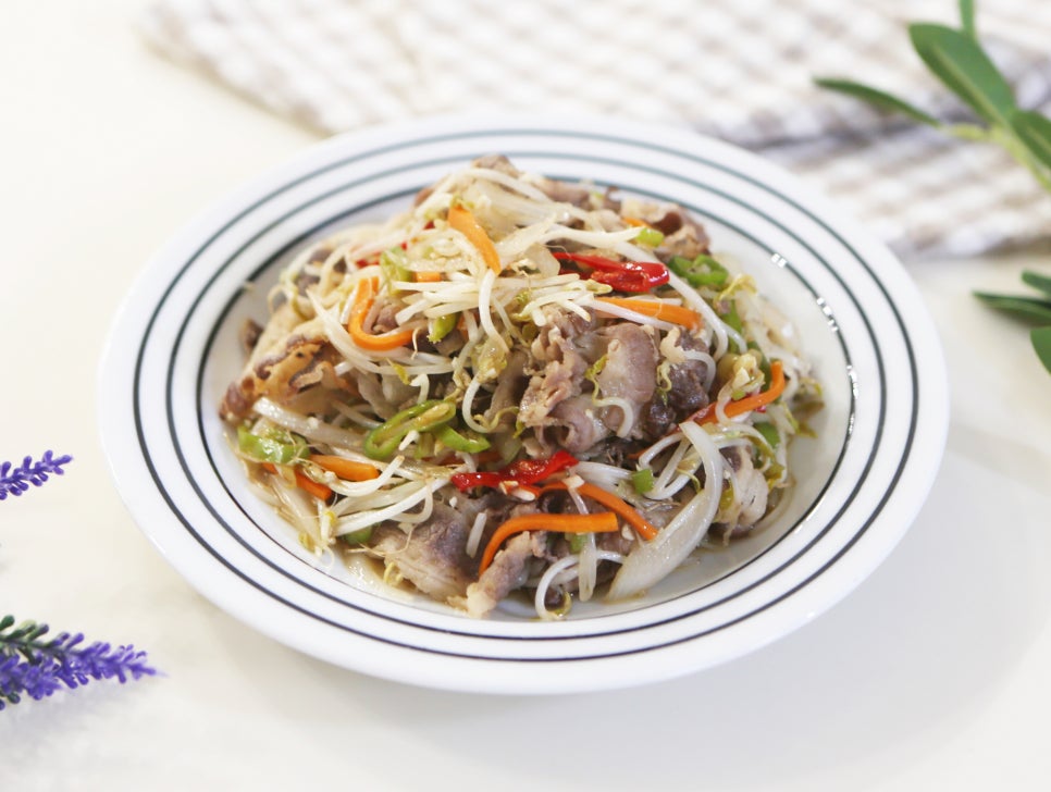 우삼겹 숙주볶음