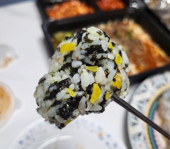 청담족발 반반족발 주먹밥