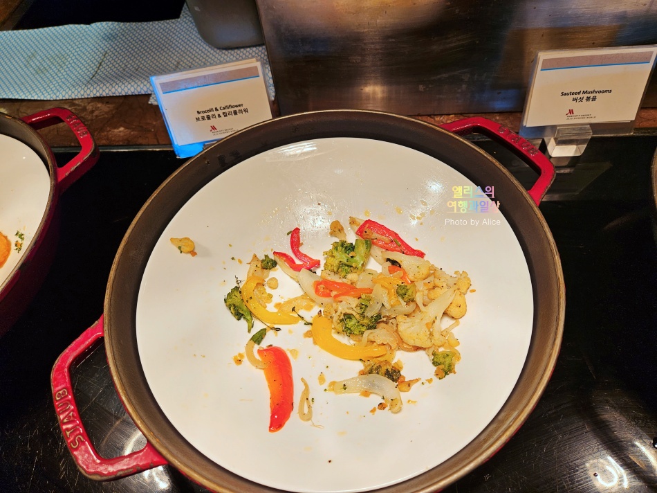 제주신화월드 메리어트 리조트 조식 스카이 온 파이브 다이닝 조식 후기