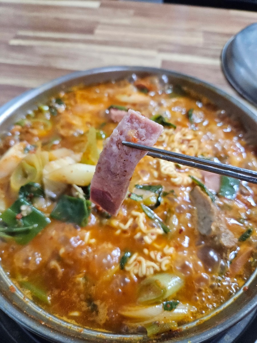 박가 삼거리 부대찌개