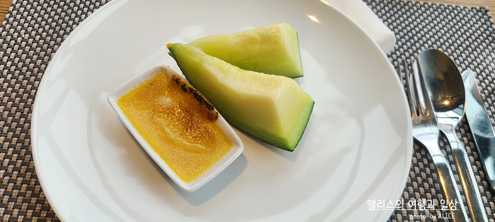포포인츠 바이 쉐라톤 서울 명동 에볼루션 뷔페 런치 후기