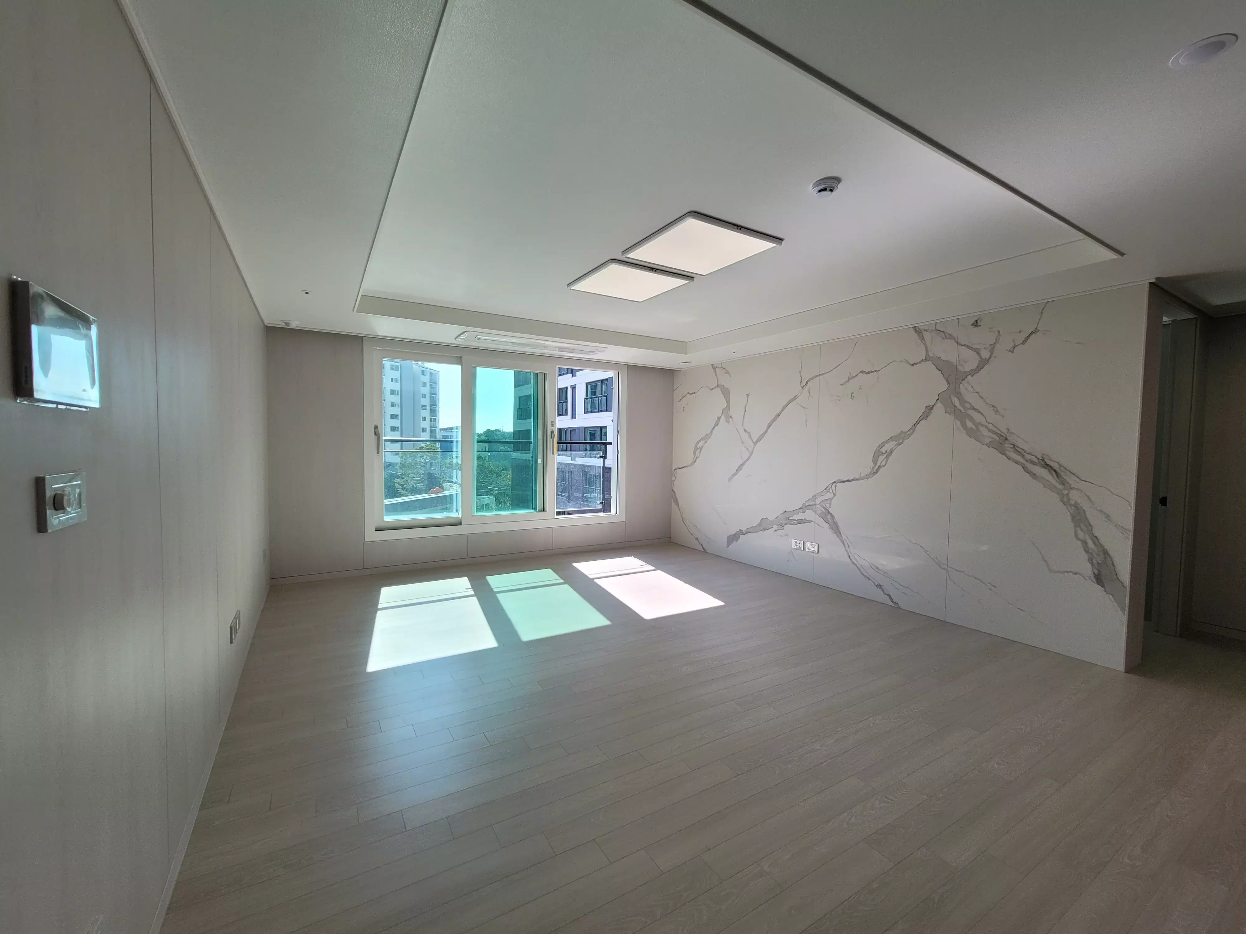 판상형 아파트 거실