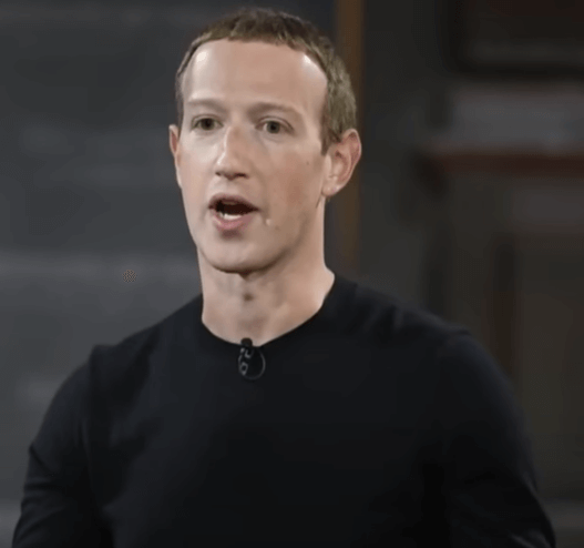 마크 저커버그가 연설 하고 있는 장면