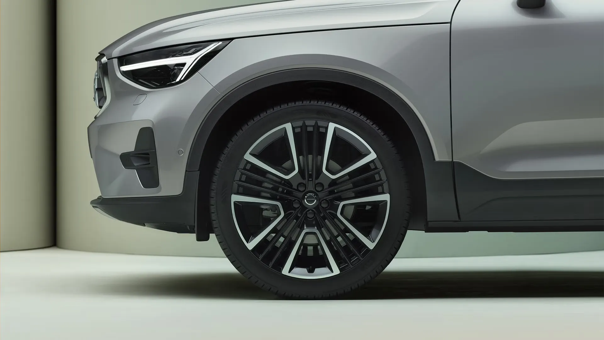 볼보 XC40 이미지
