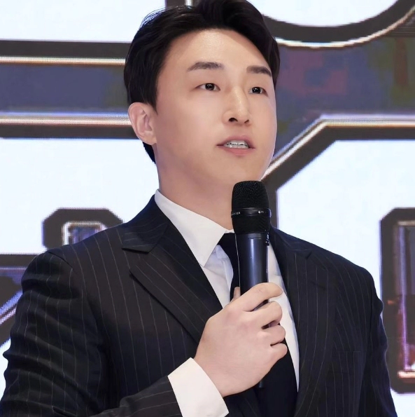 손아섭 프로필 나이 고향 학력 연봉 안타 타율 기록 인스타그램