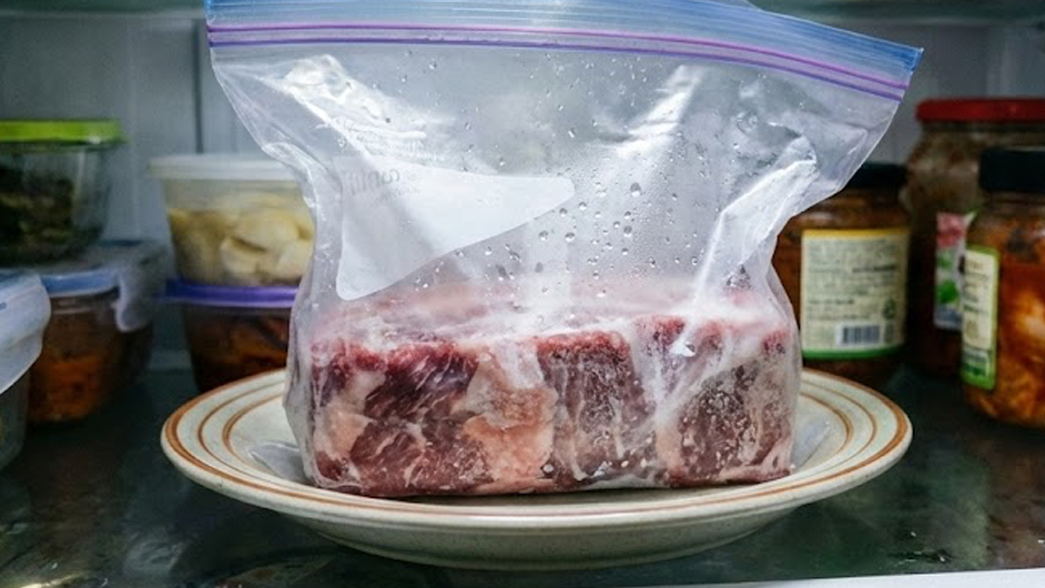 냉장고에 냉동해놓은 모습