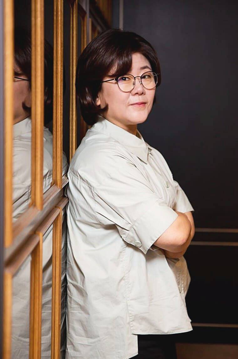배우-이정은