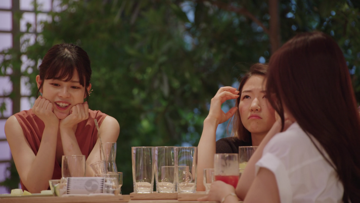 고민하는-여성-참가자들