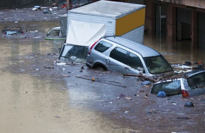 교통사고 내는 꿈해몽