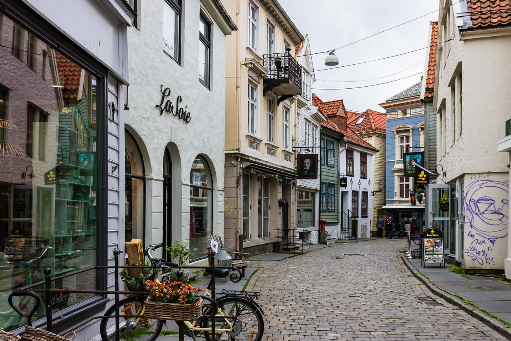 실체 없는 ‘○○문화거리’의 간판들
