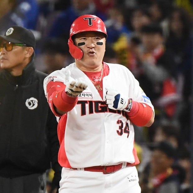 삼성, 최형우 2년 26억 영입 감동적인 귀환