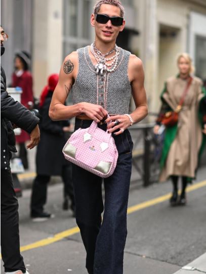 에반 모크 패션스타일