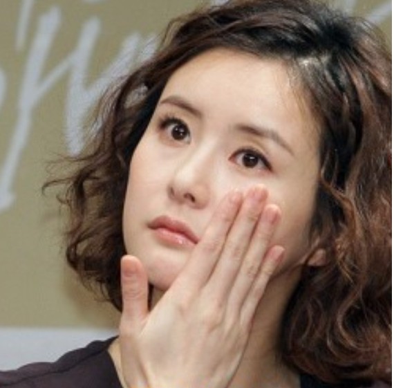 최정윤