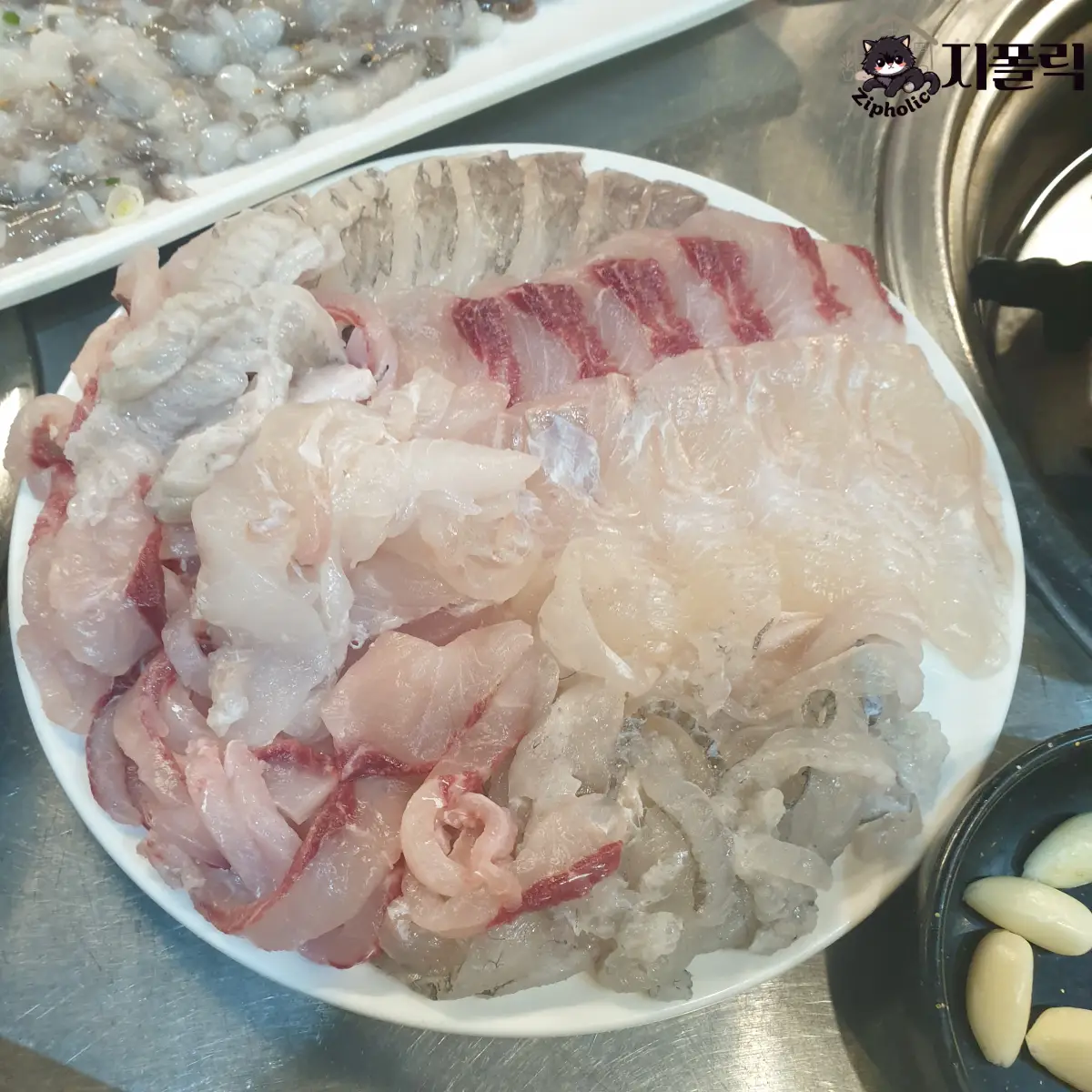 동부회센타-메뉴-모듬중