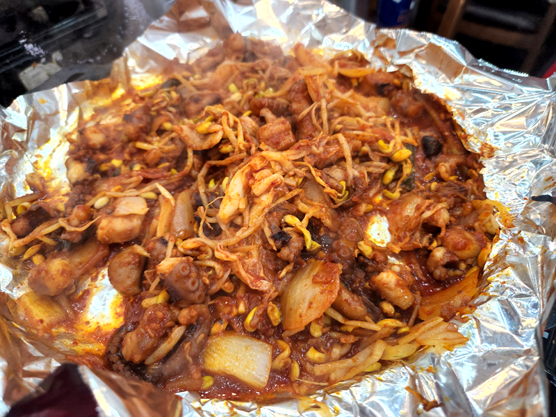 베이컨_소세지_볶음에_넣은_낙지