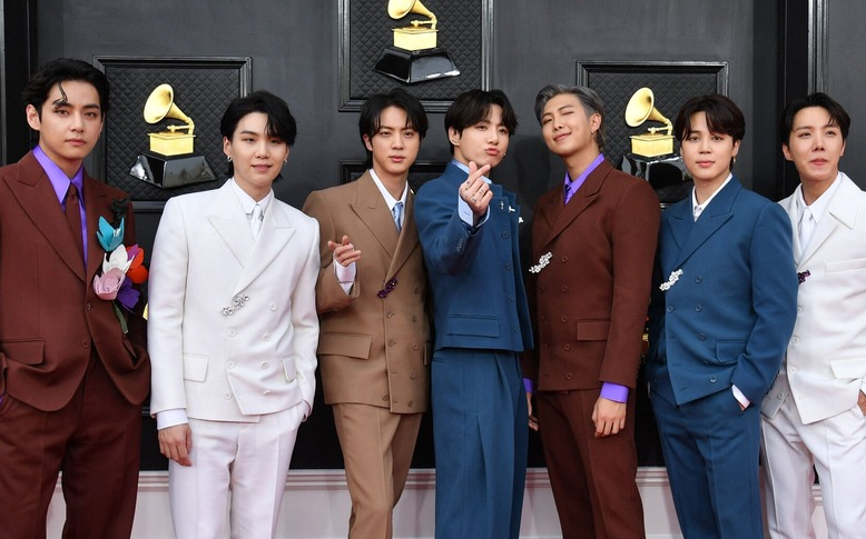 방탄소년단 NORMAL