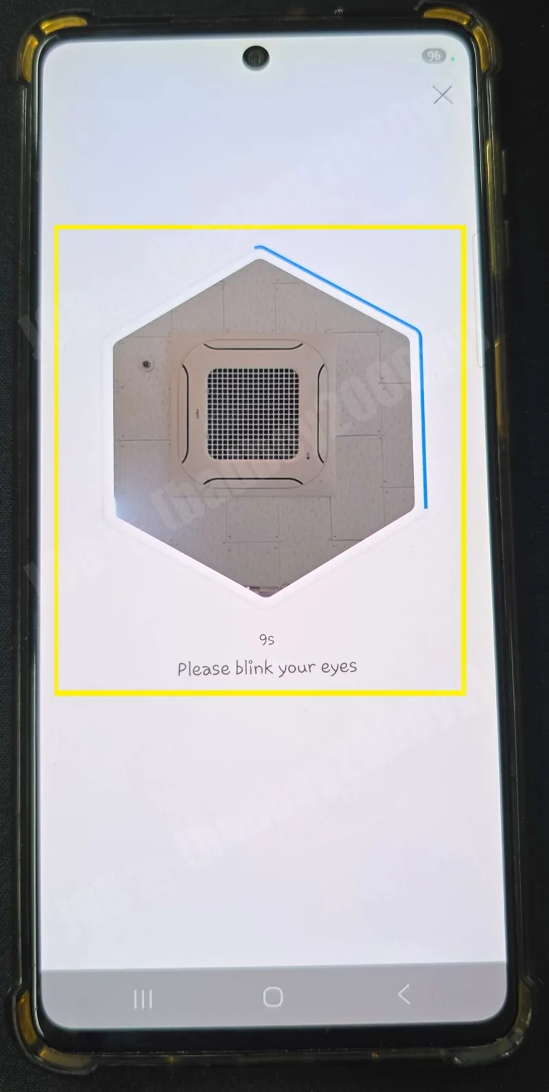 프레임-얼굴-윙크-인증