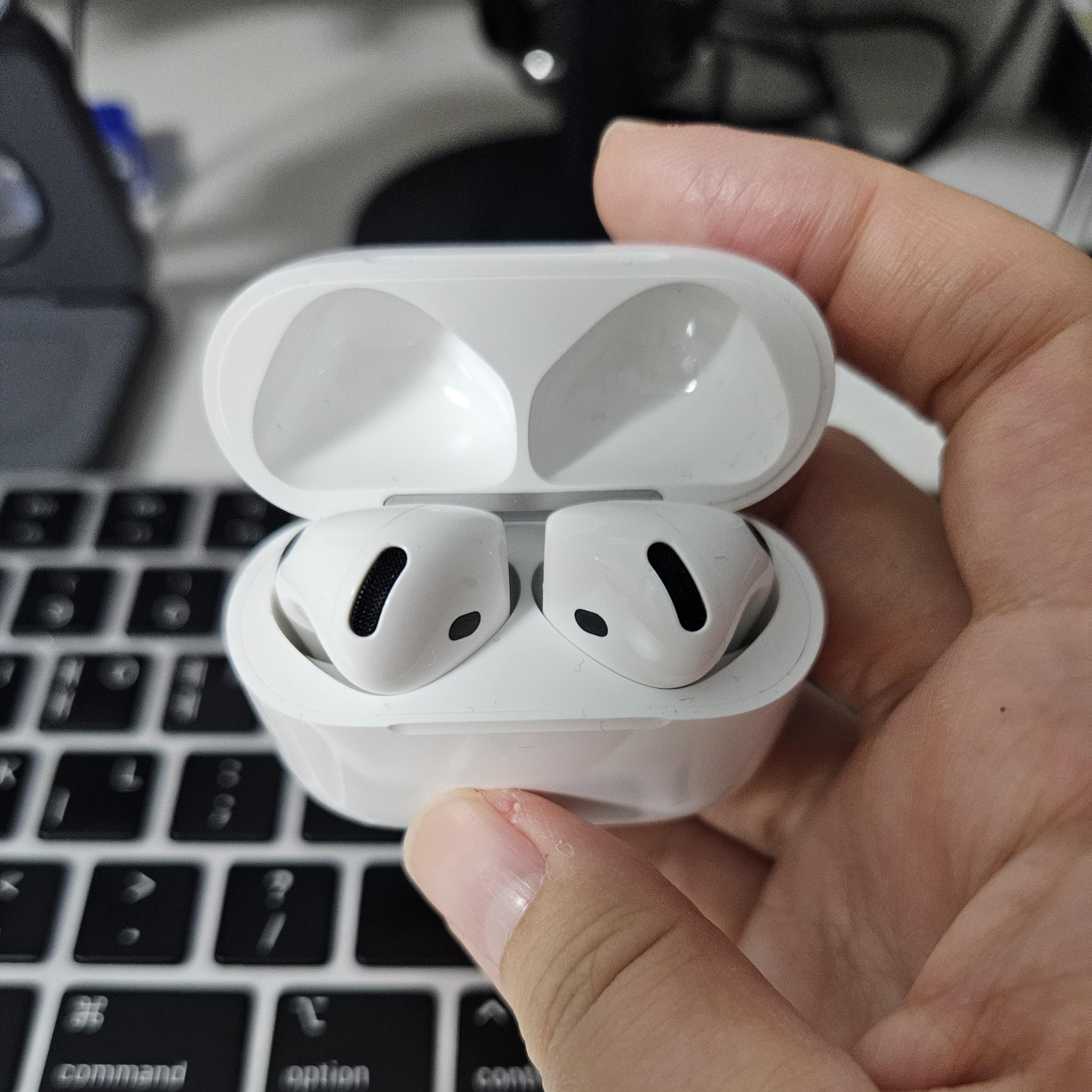 에어팟4 노이즈 캔슬링 오픈형 무선이어폰 내돈내산 후기