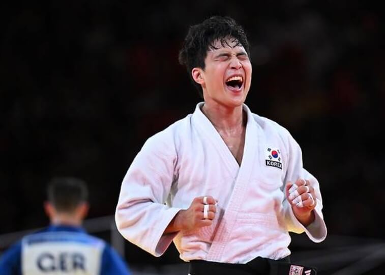 환호하는 안바울