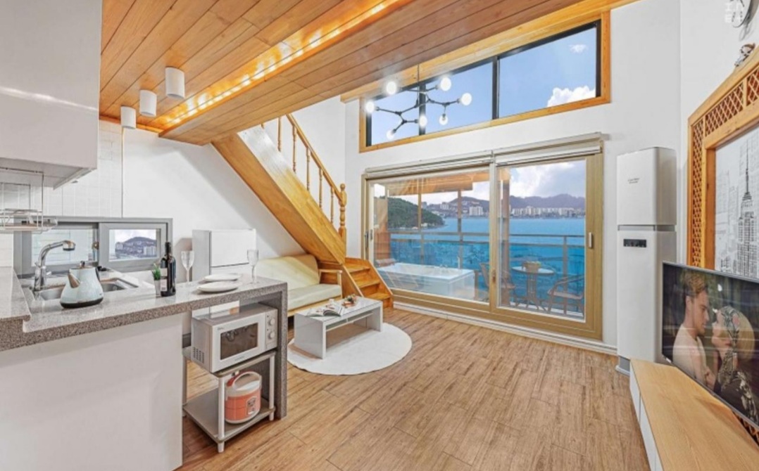 통영 달비채 펜션 새솟음달