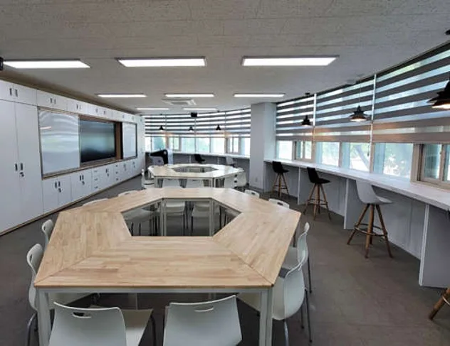 데코인 더 플레이스