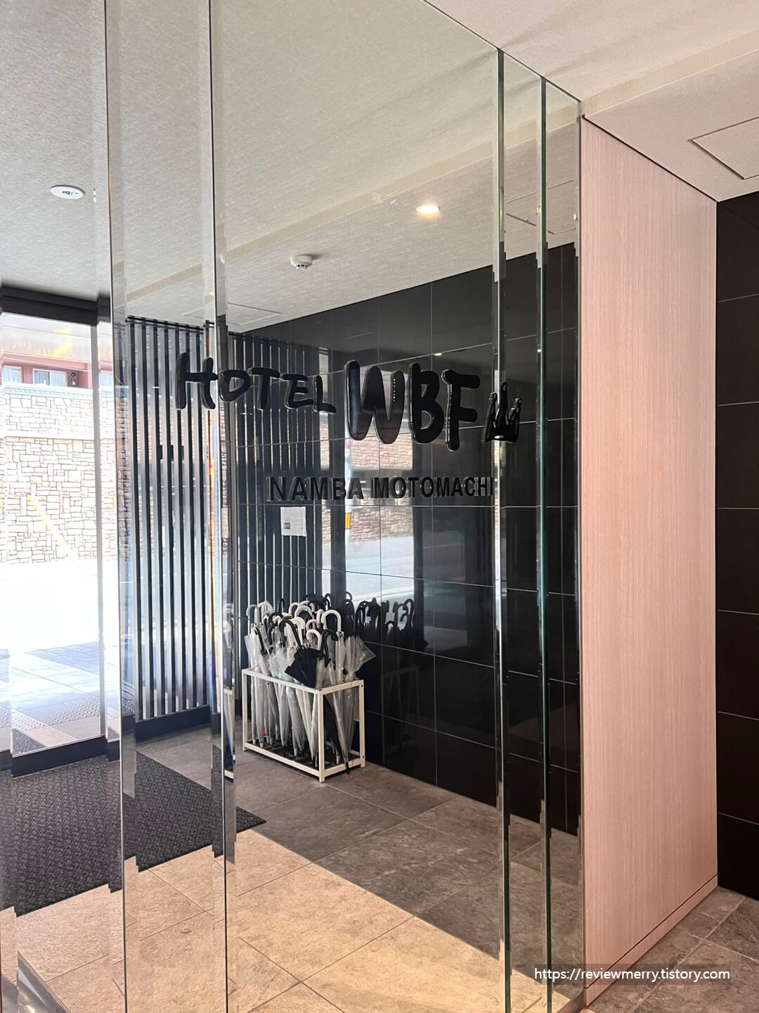 호텔 입구사진