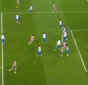 포로 선수의 크로스