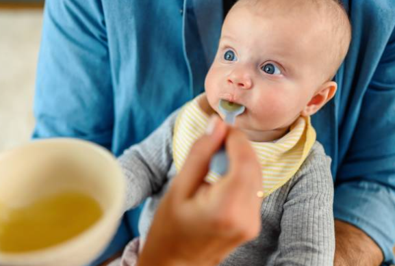 생후 6개월 아기 이유식