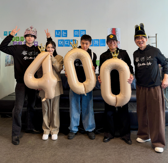 왕과 사는 남자 400만