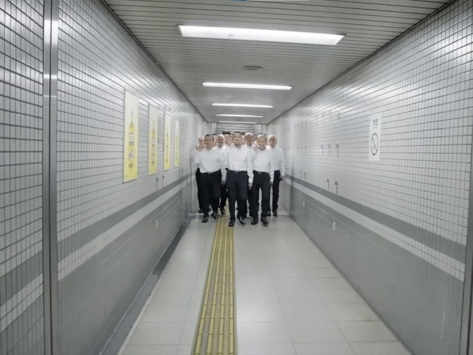 8번출구 영화 결말