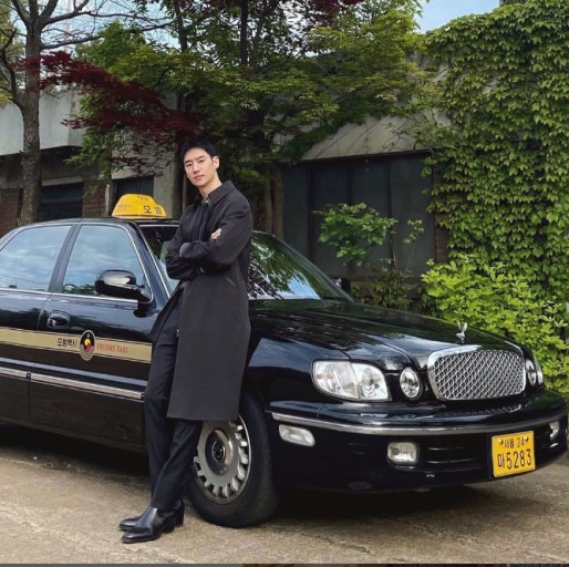 모범택시 등장인물 사진