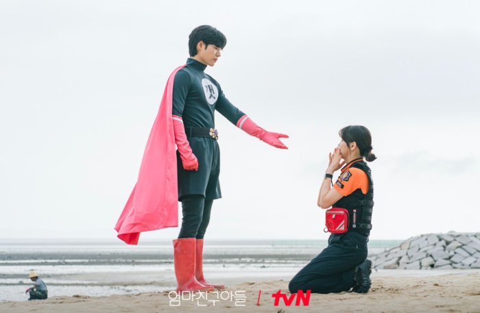 엄마친구아들 강단오 역을 맡은 윤지온 배우의 모습