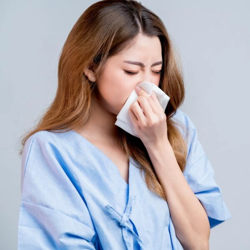 독감 걸린 여성 썸네일