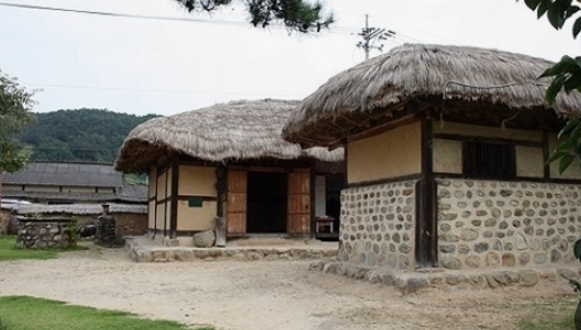 시인 정지용 생가