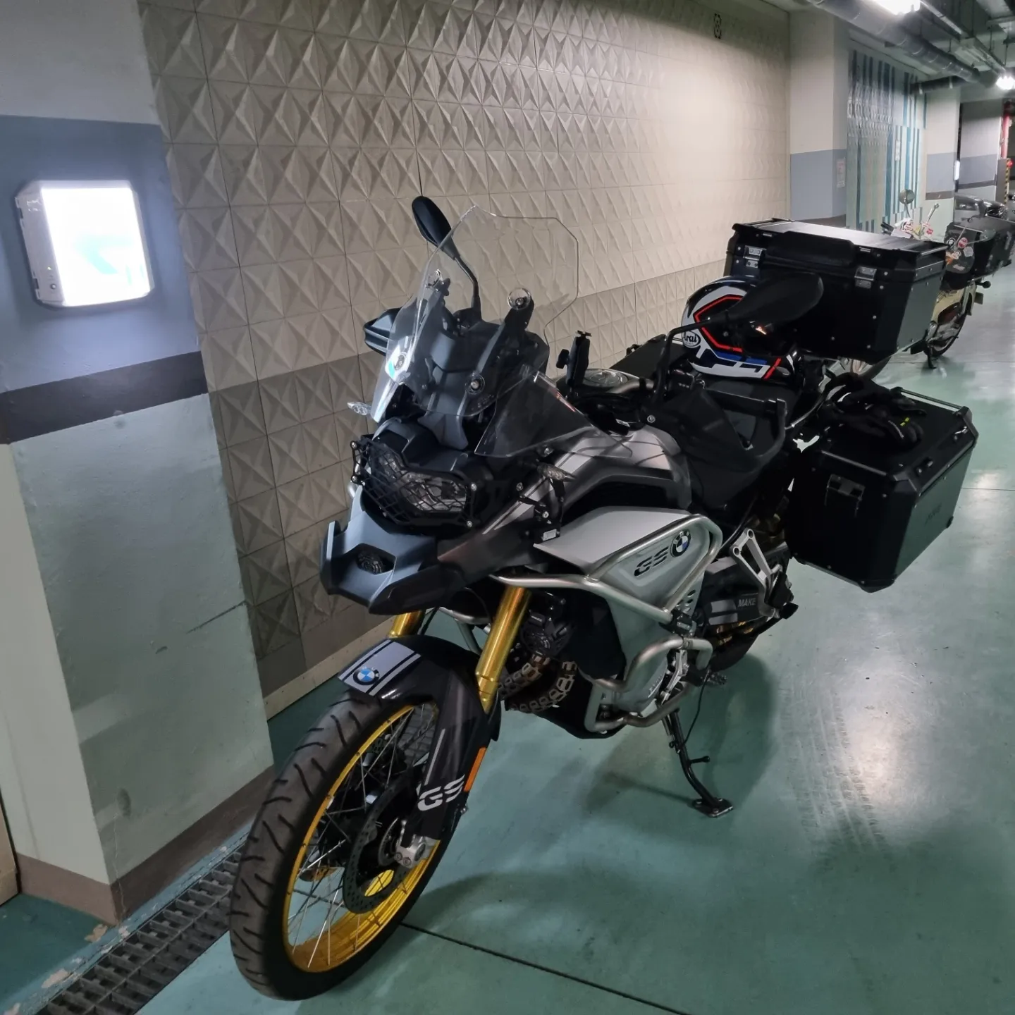 F850GSA