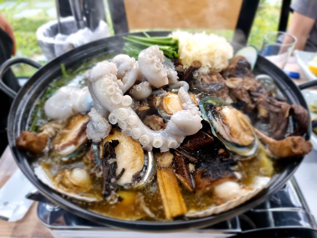 생생정보 2334회 고수의 부엌 여름 보양식의 왕! 삼계탕 경북 구미 맛집 산에서 온 삼계탕과 낙지