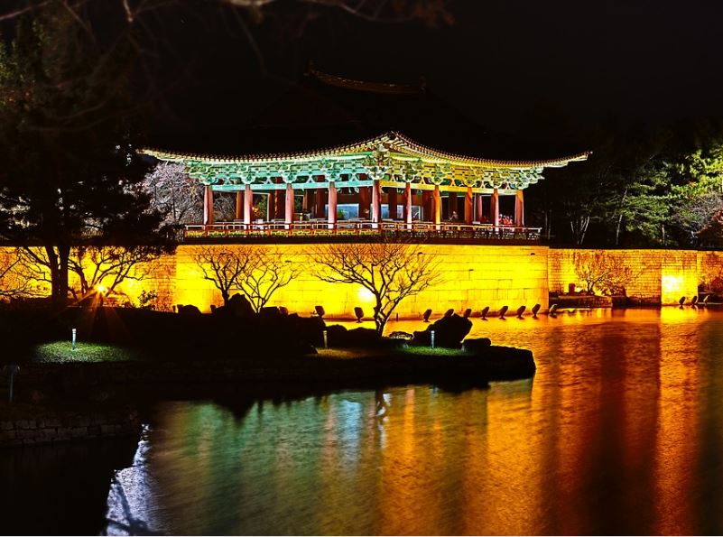동궁과월지
