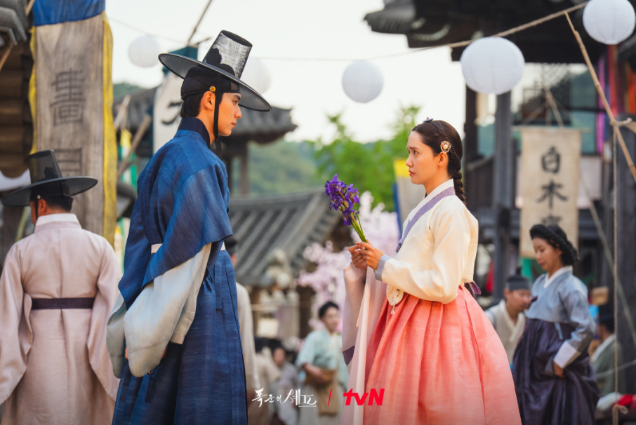 폭군의셰프 대장금 K드라마 임윤아 이채민 웹소설 연산군의셰프로살아남기 장태유감독 배우교체 박성훈 옥에티 넷플릭스 타임슬립