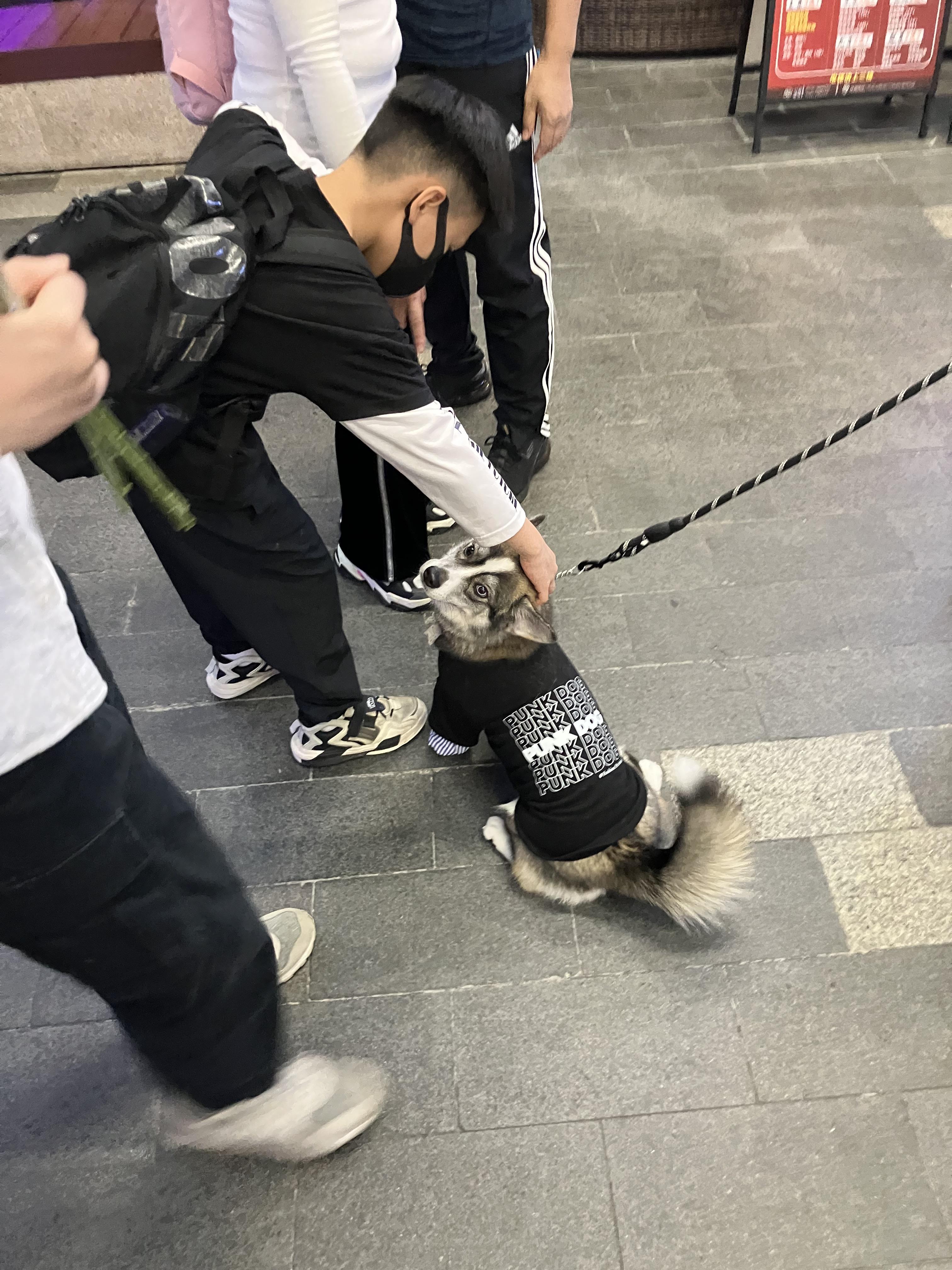 중국주하이 玖洲道 번화가