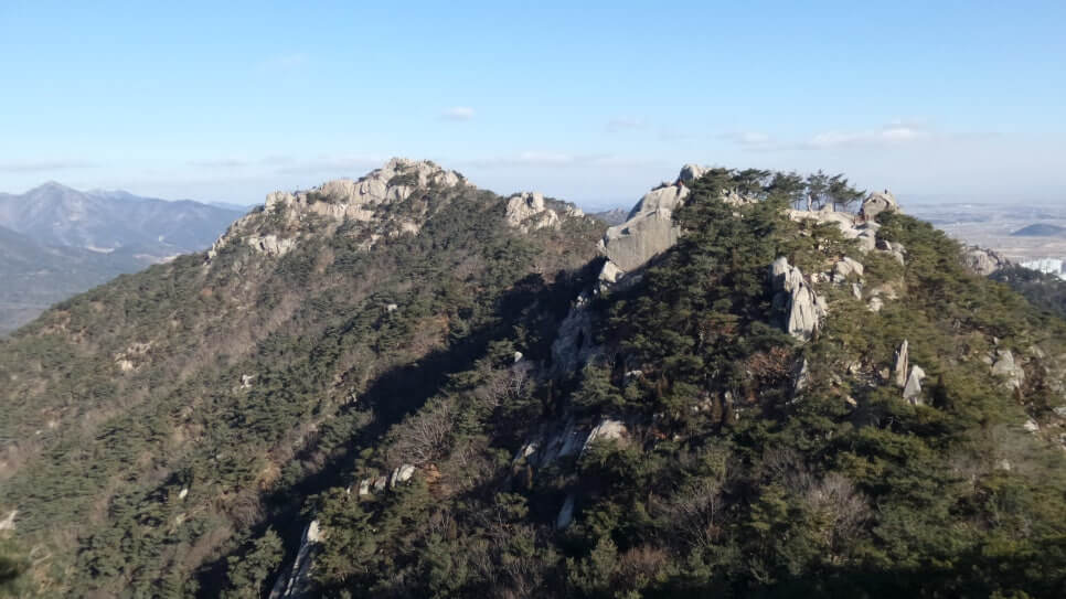 100대 명산 등산하기 열세번째 홍성 용봉산 다양한 기암괴석&amp;#44; 전망이 시원하게 열린 능선&amp;#44;