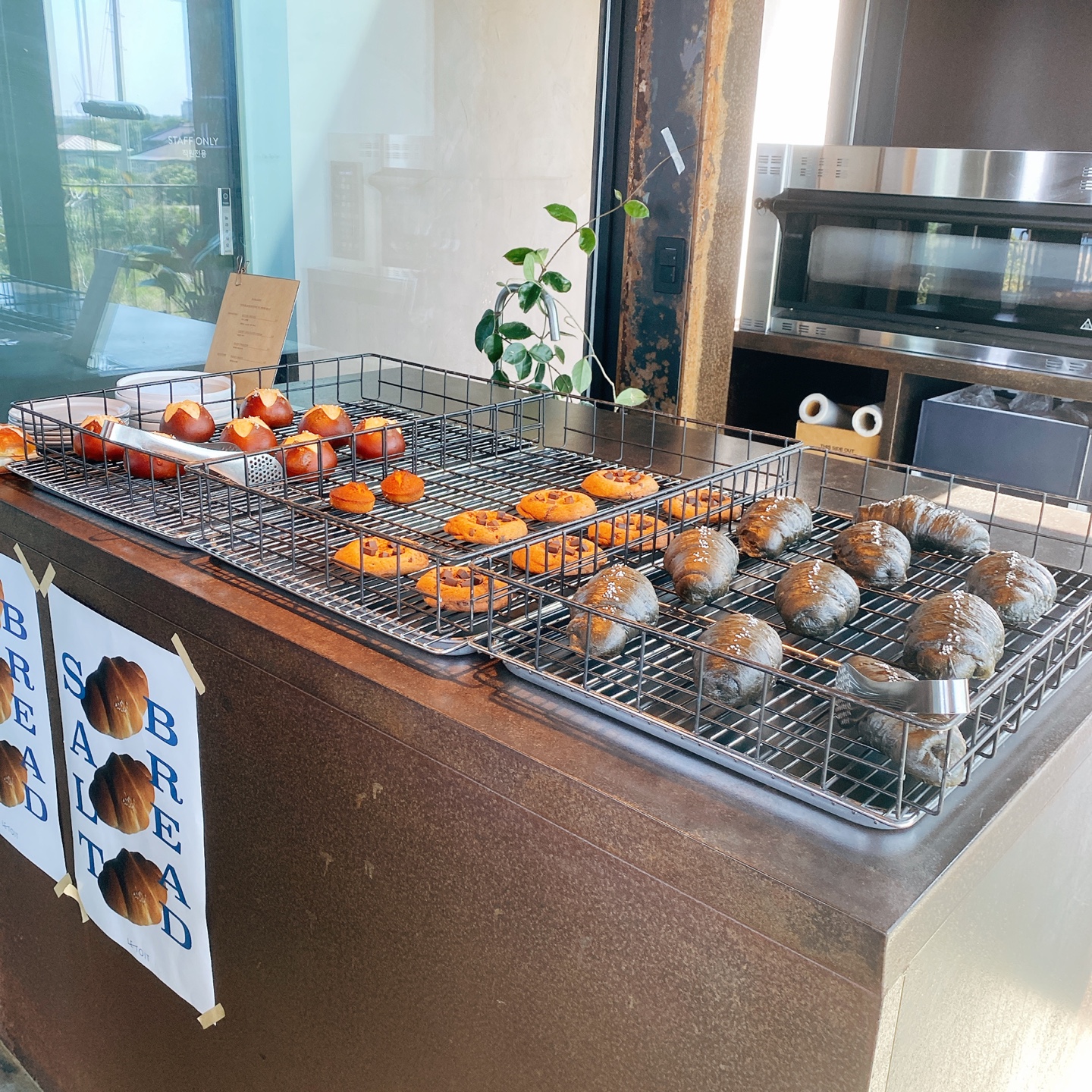 제주 구좌 평대해변 르토아베이스먼트 카페