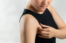 왼쪽 겨드랑이 아래 통증