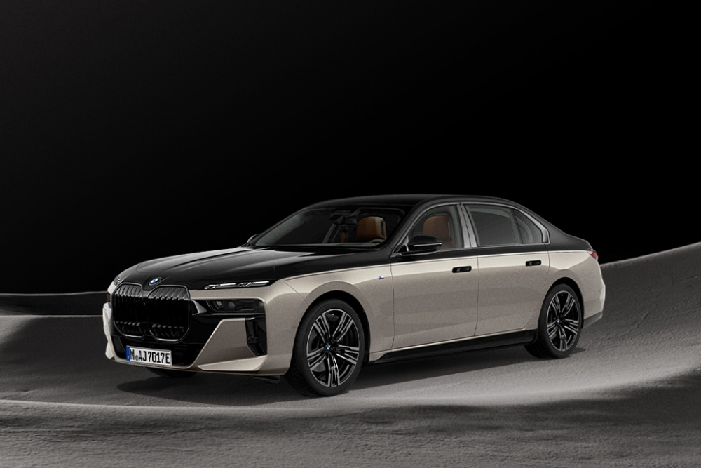 BMW i7