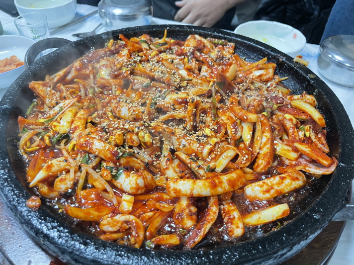 서남만찬-돌솥오징어볶음