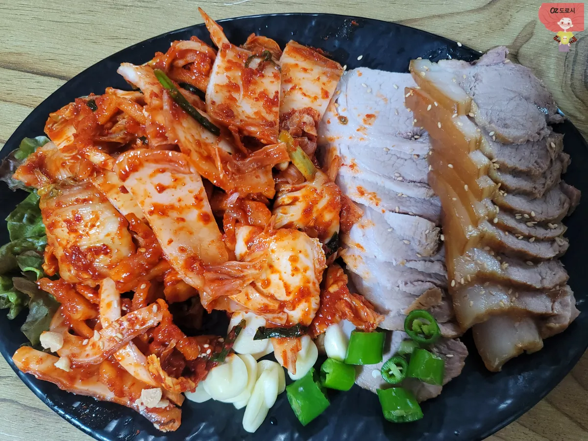 경기도-구리시-맛집-돌다리보쌈과-김치