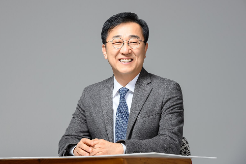 김윤덕 국회의원에 대한 대중 이미지와 평가