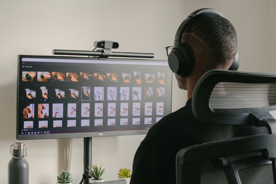 어도비의 워크플로, 맞춤형 콘텐츠 제작, 수익률 최적화