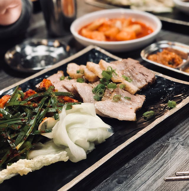 자면서 살 빠지는 식사법: 숙면을 유도하고 살빼기를 돕는 3가지 식습관